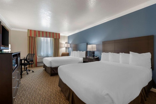 Best Western Colonial Inn image 17