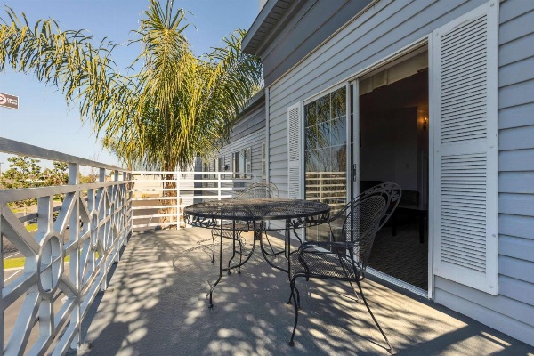 Best Western Colonial Inn Main image