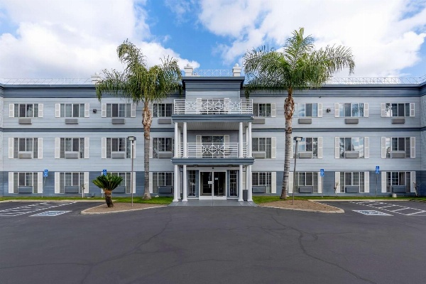 Best Western Colonial Inn image 7